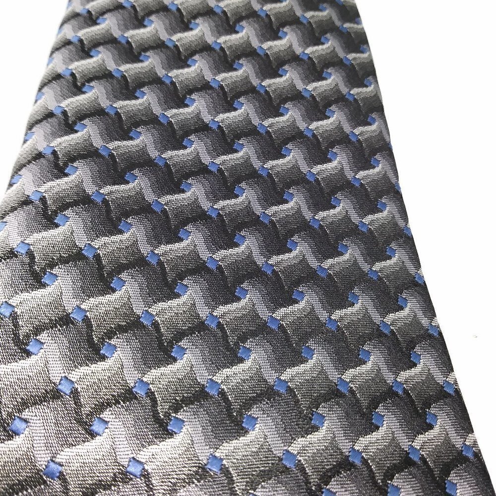 George Tie - Picture 5 of 8
